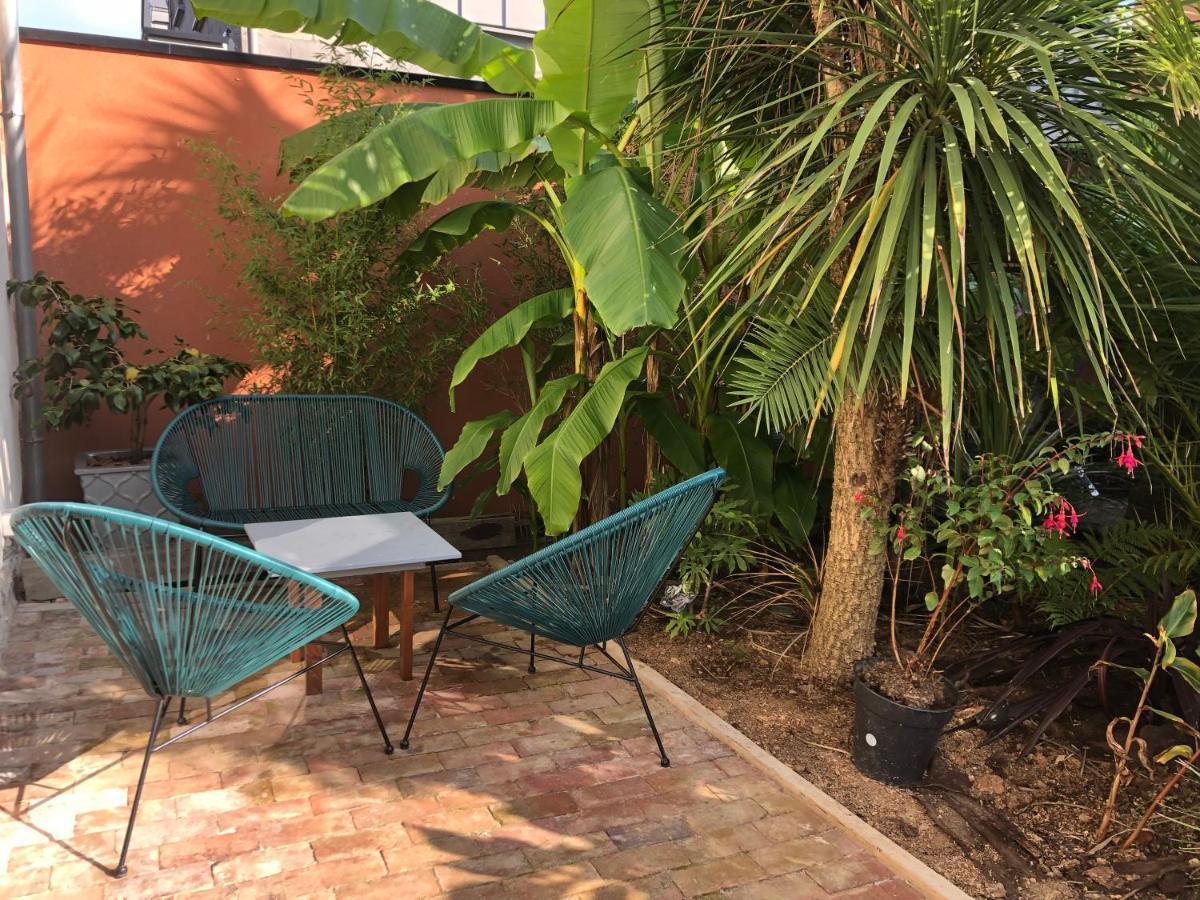 La petite maison dans la jungle Chartres-de-Bretagne Extérieur photo